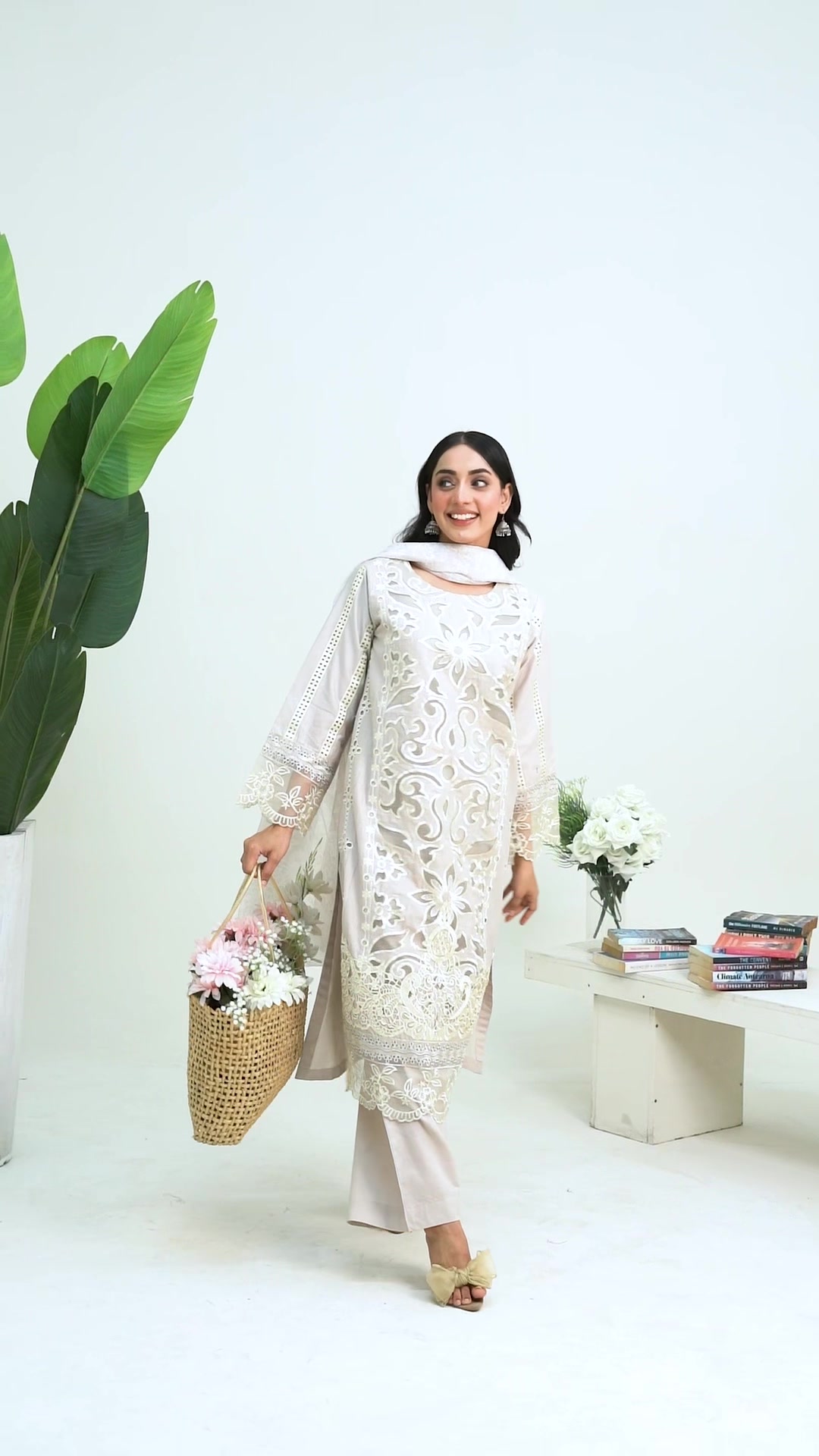 @hoorainfashionsofficial