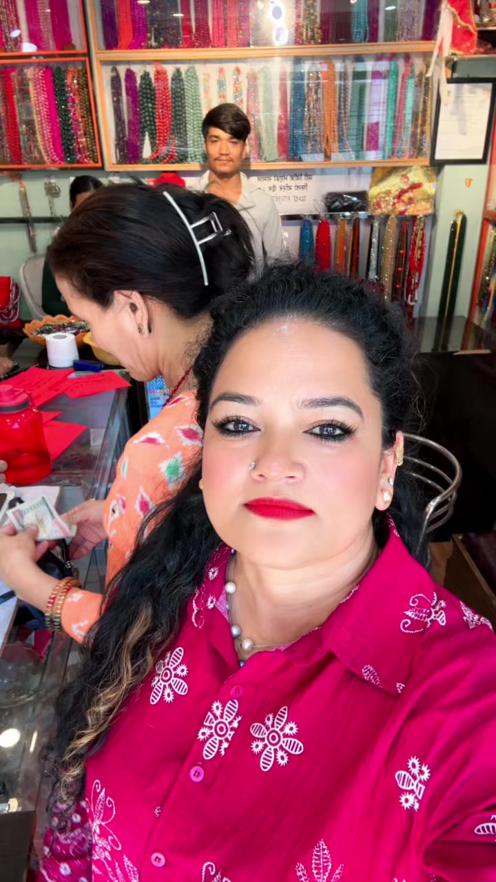 @🧿Divya thakuri 🧿( designer )