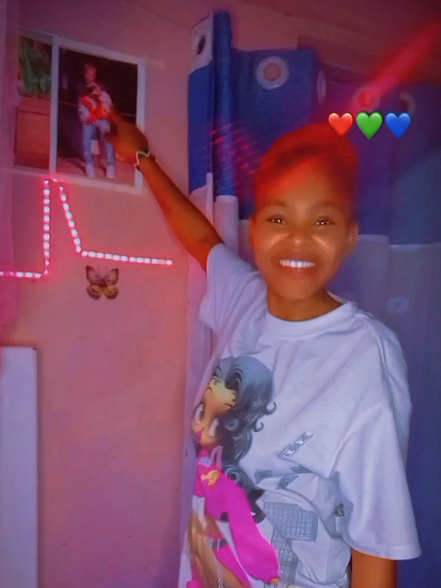 @HØLY IÇÈ💦001♥️