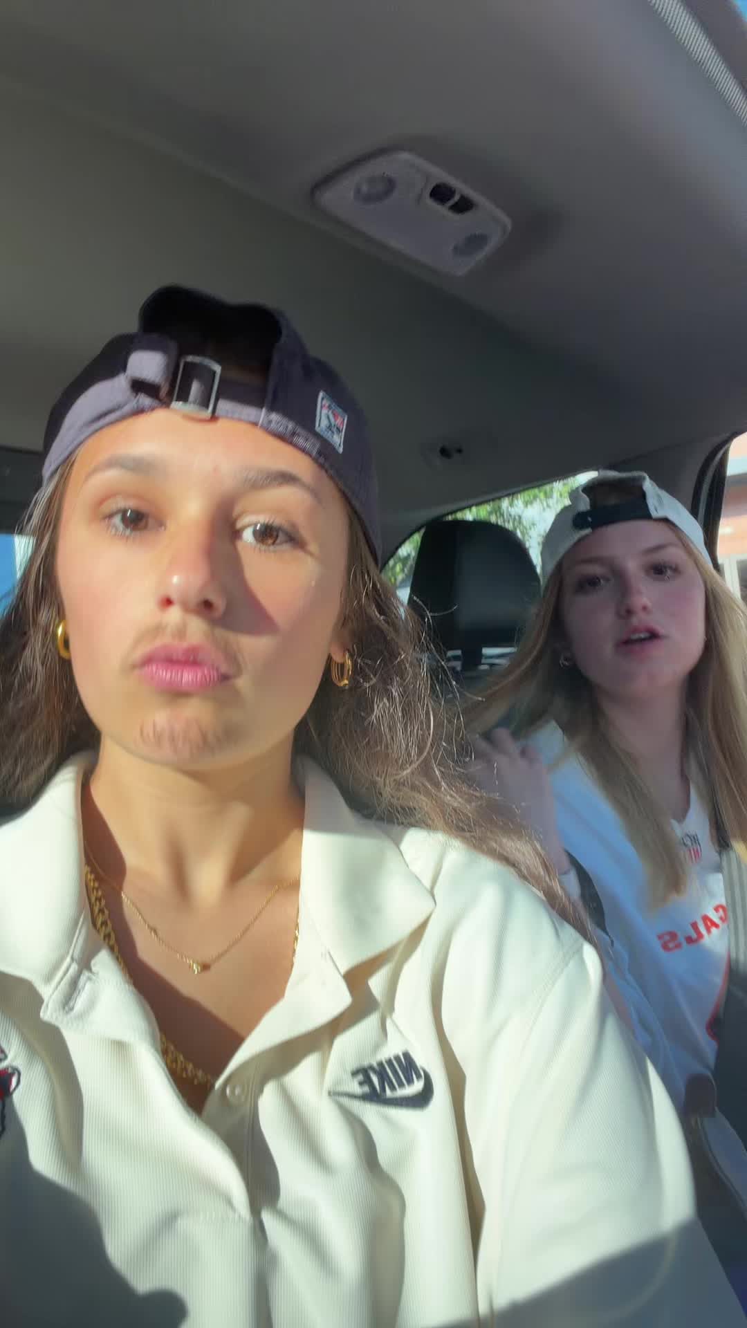 @ellagiscsecret