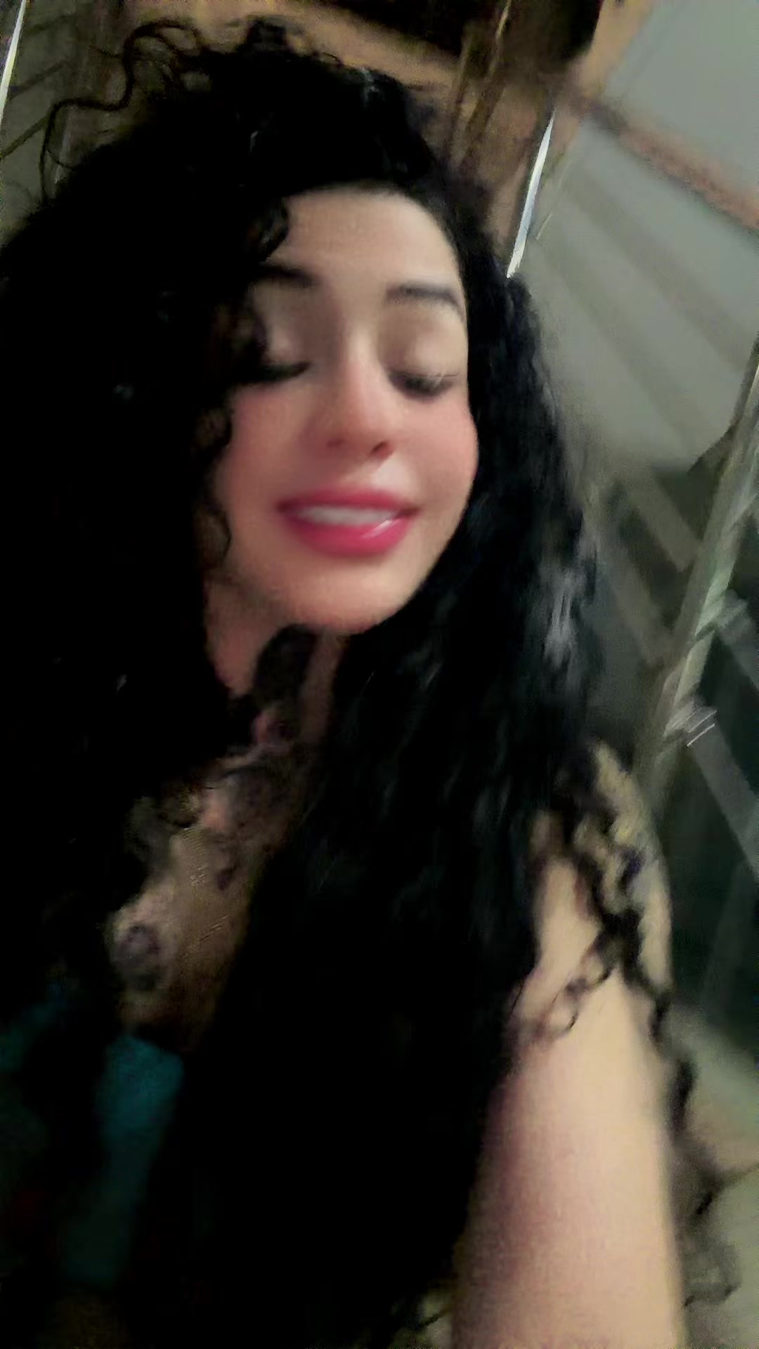 @triniLabombaLatina