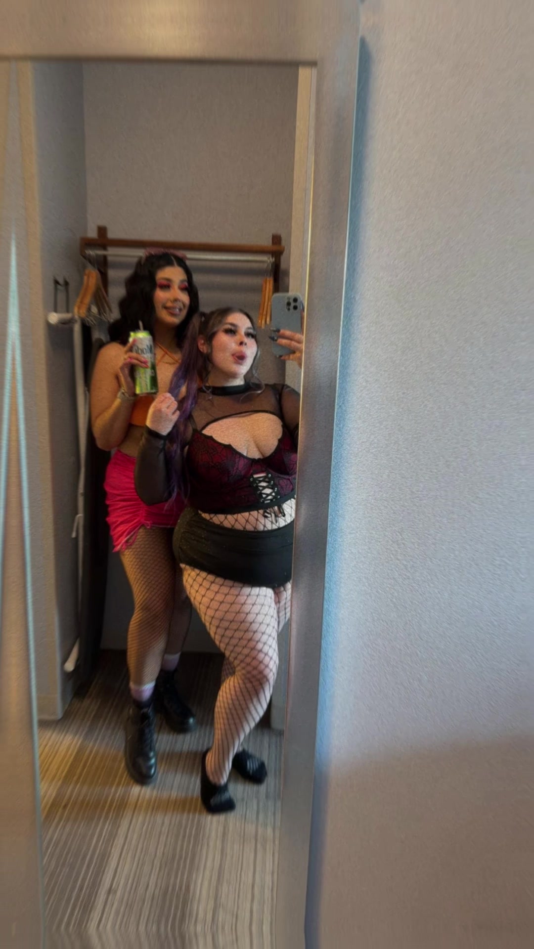 @Alyssssaalee