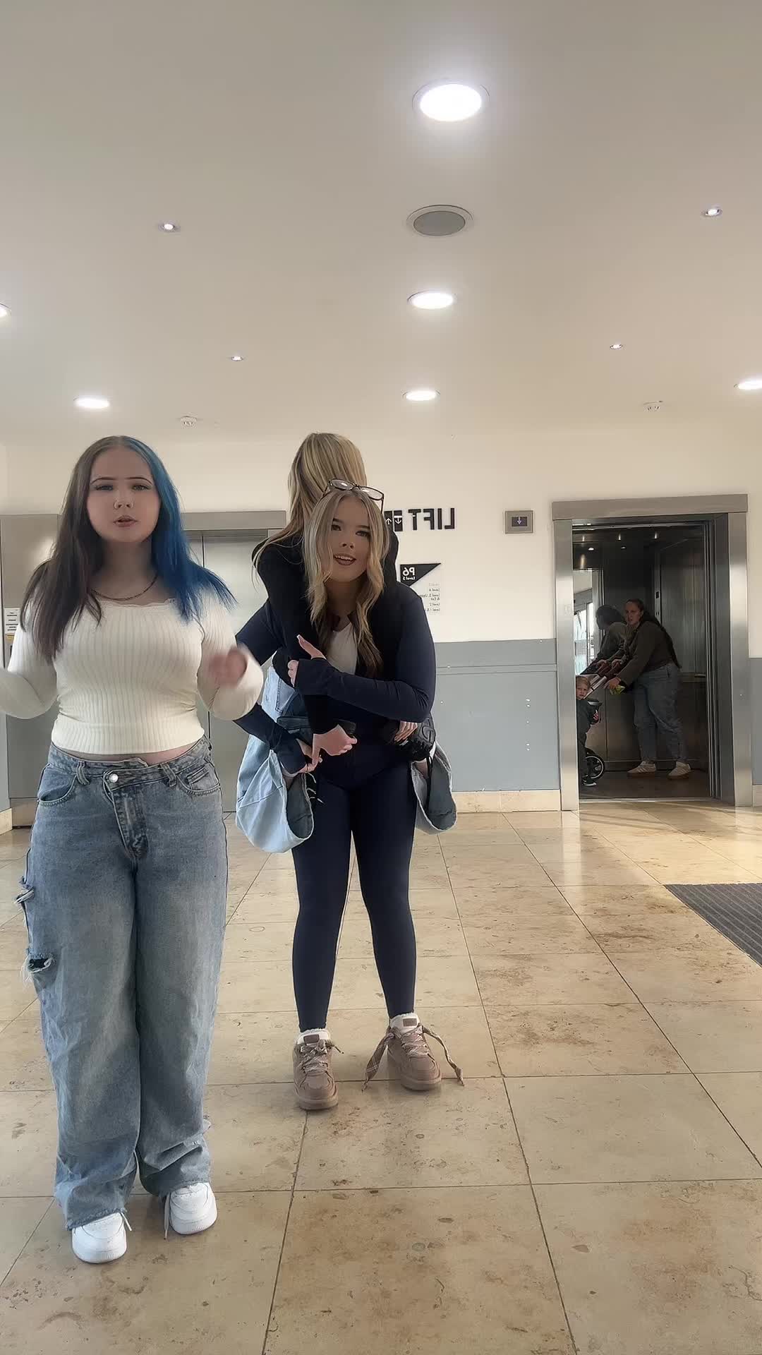 @𝓐𝓵𝓮𝓴𝓼®🪽