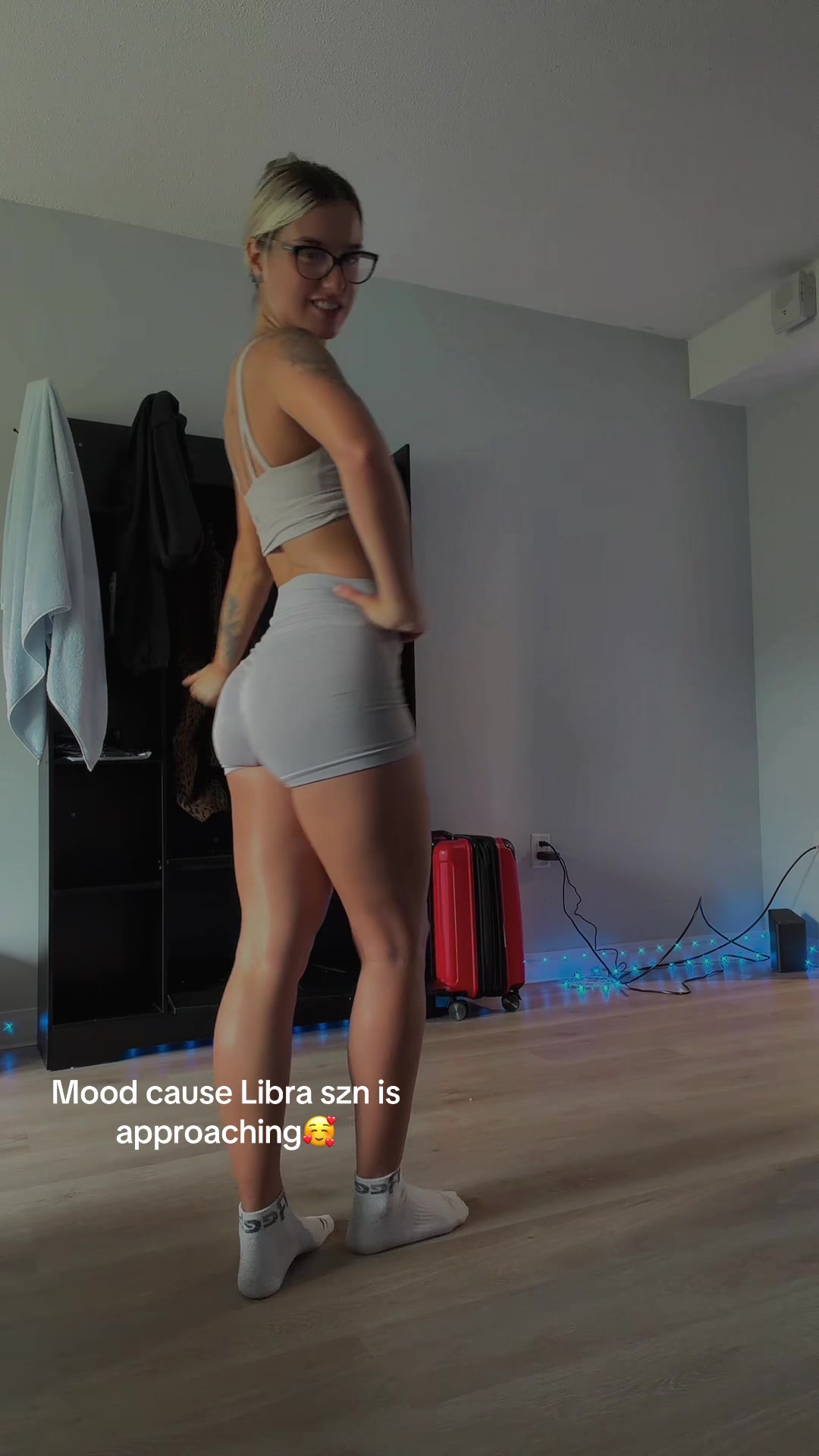 @ангелина🐆