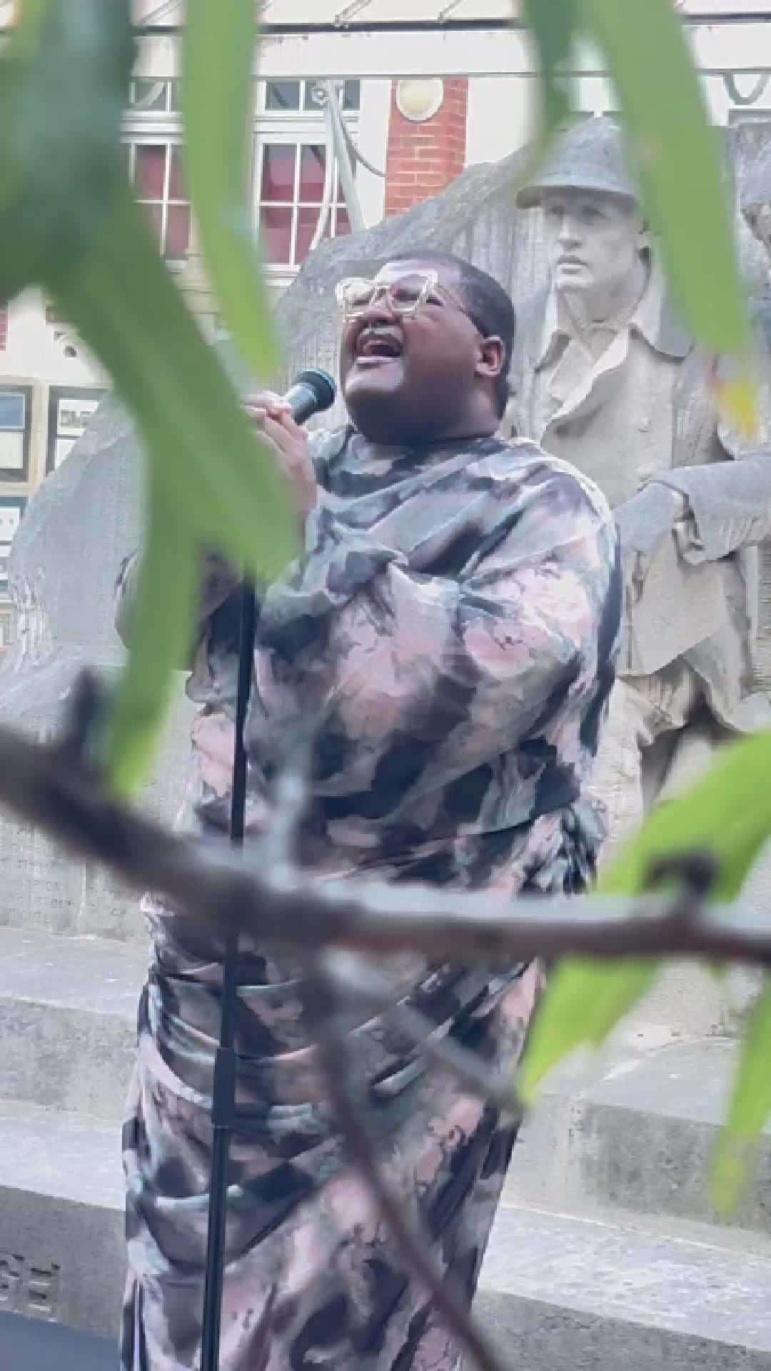 @I Am Roze