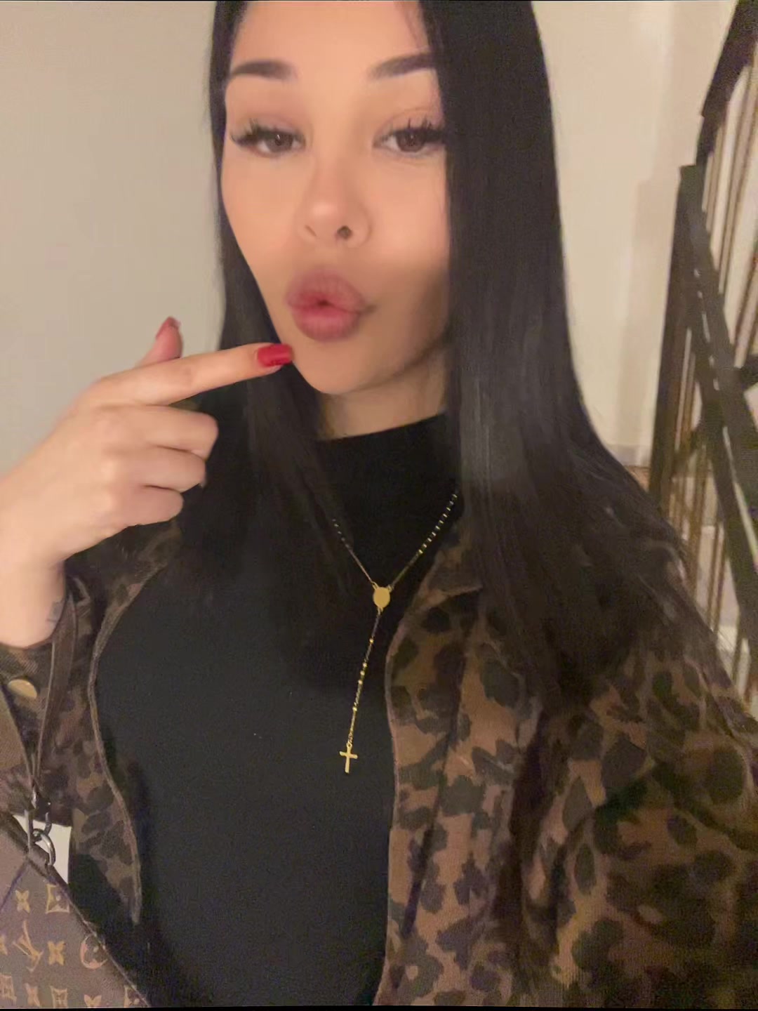 @M