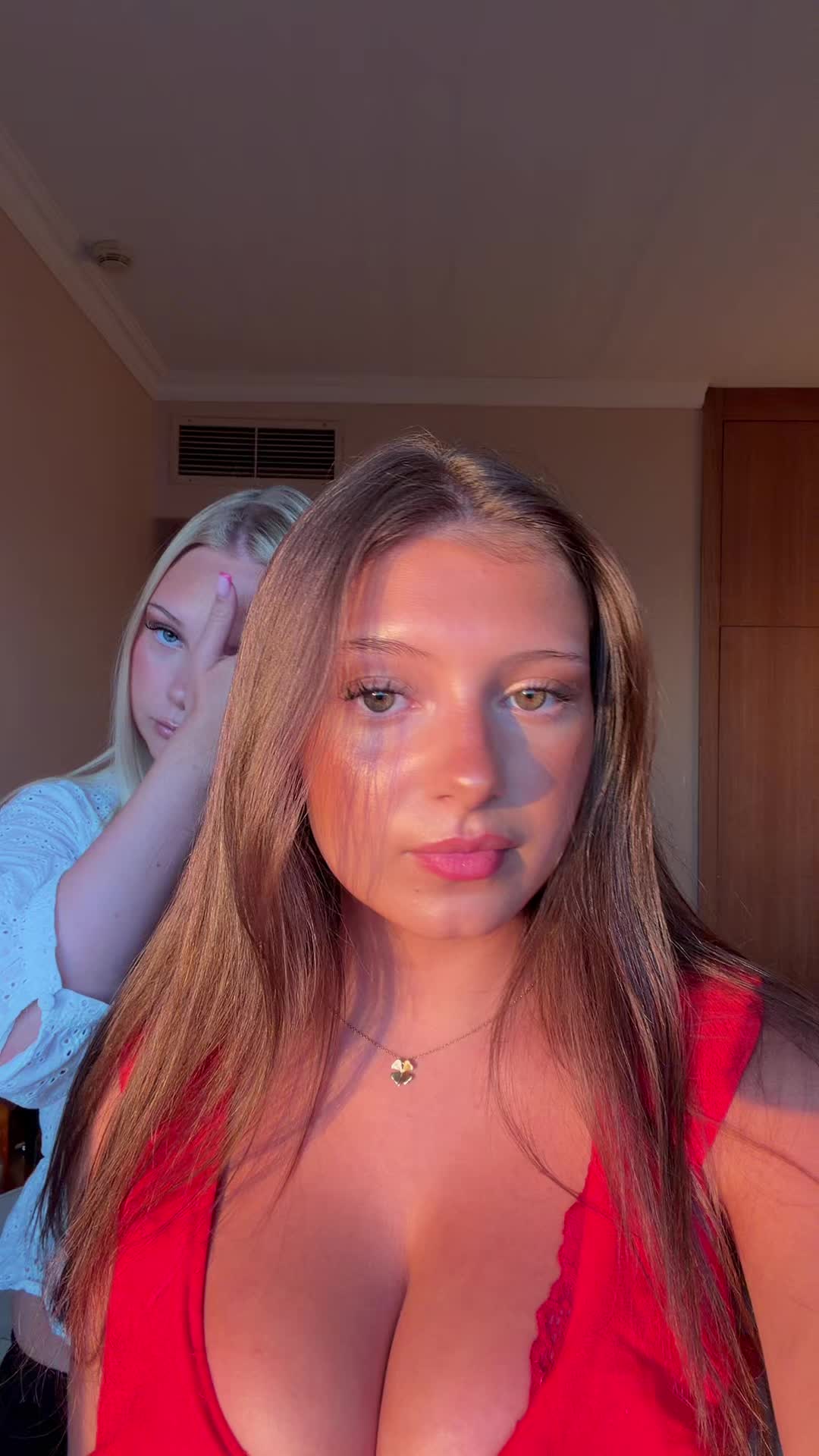 @amelieenglundd