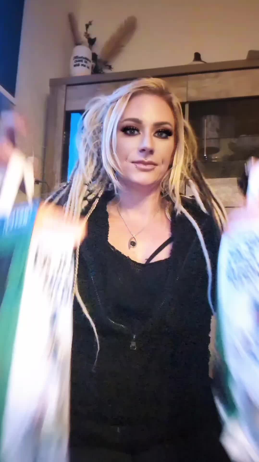 @Sonja