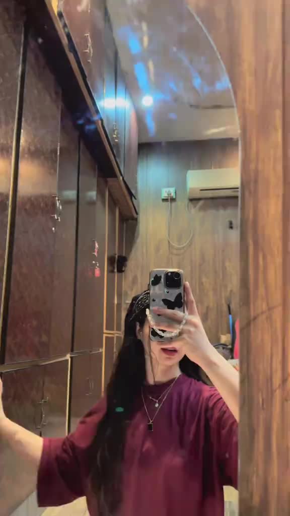 @🖤