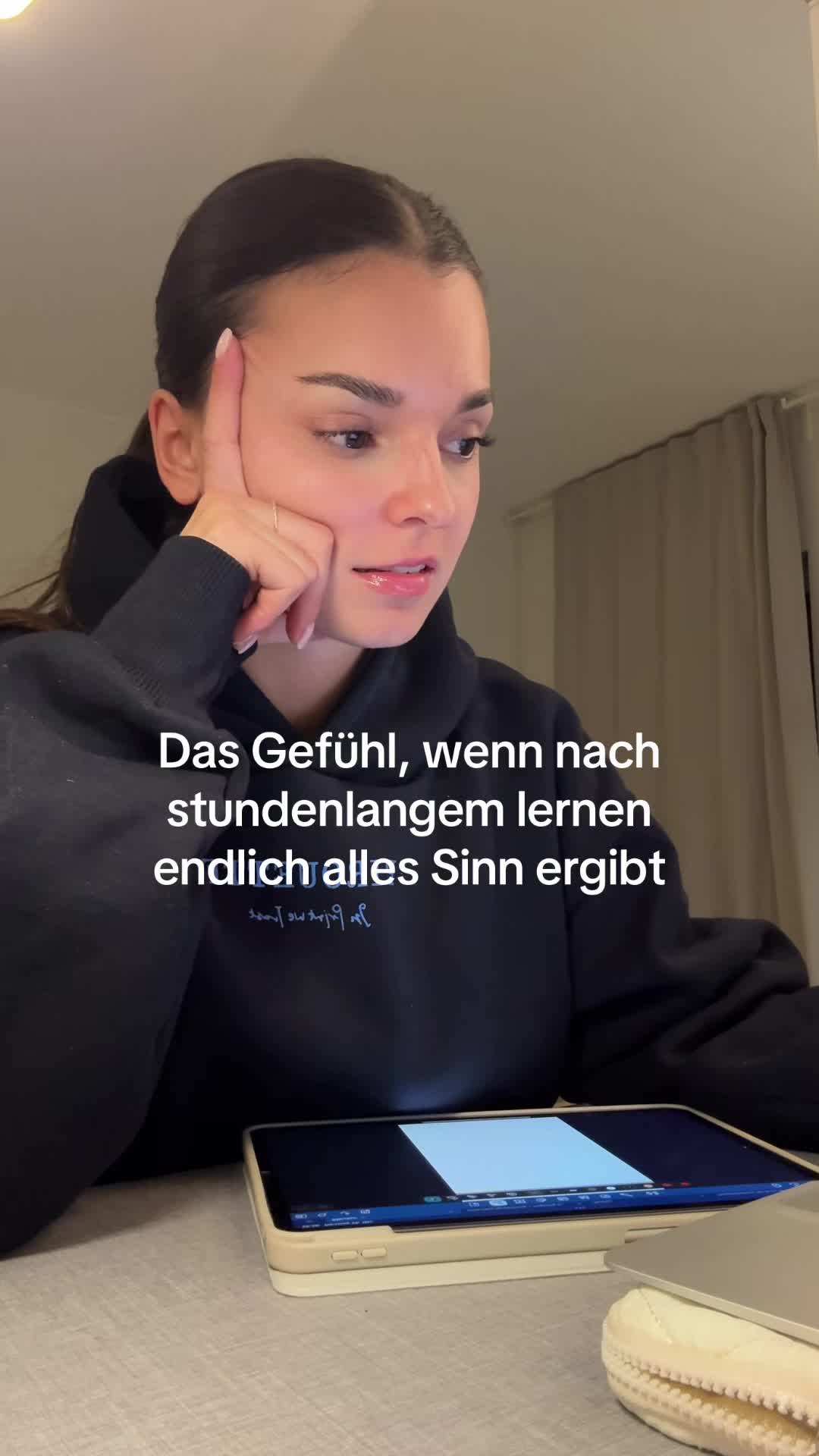 @emelysoll
