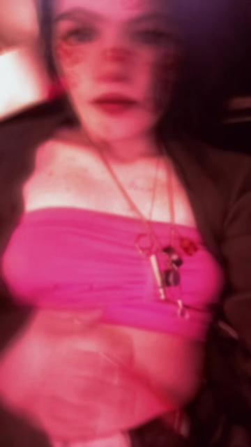 @GothicBitch4lyfe