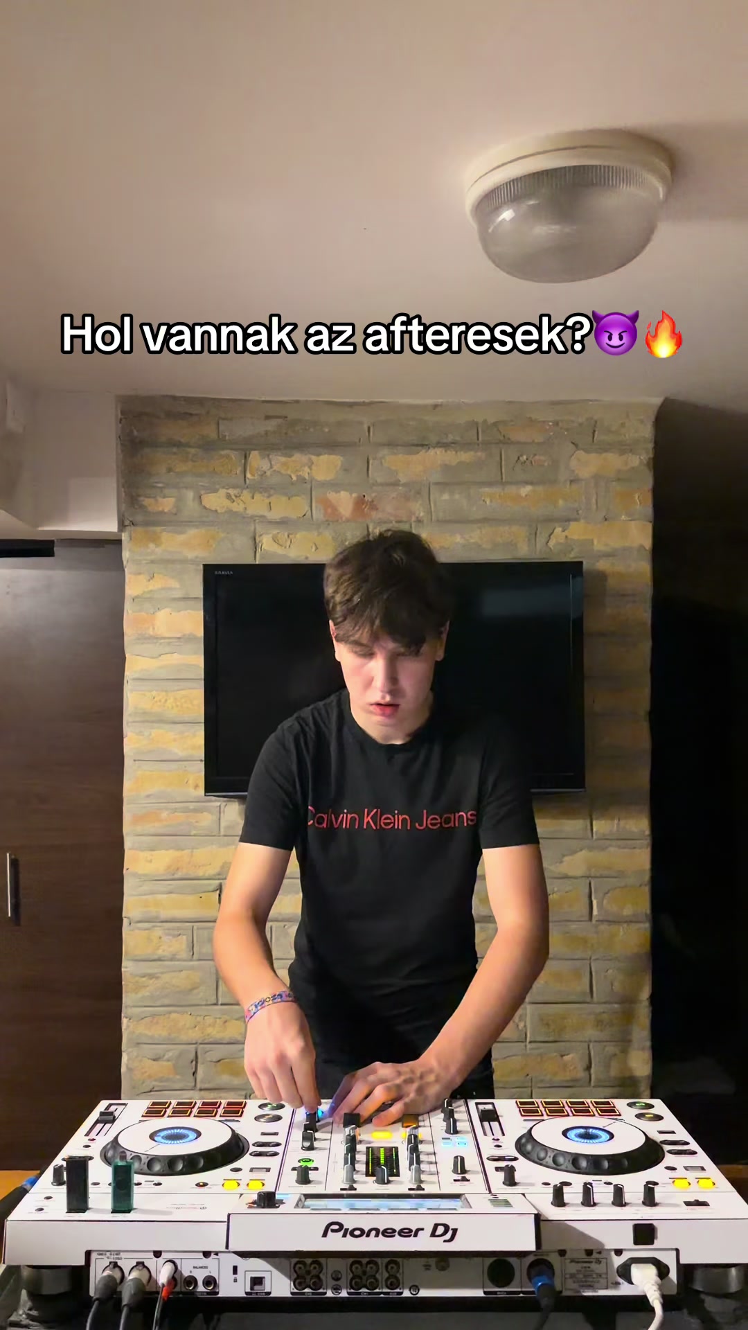 @ARON