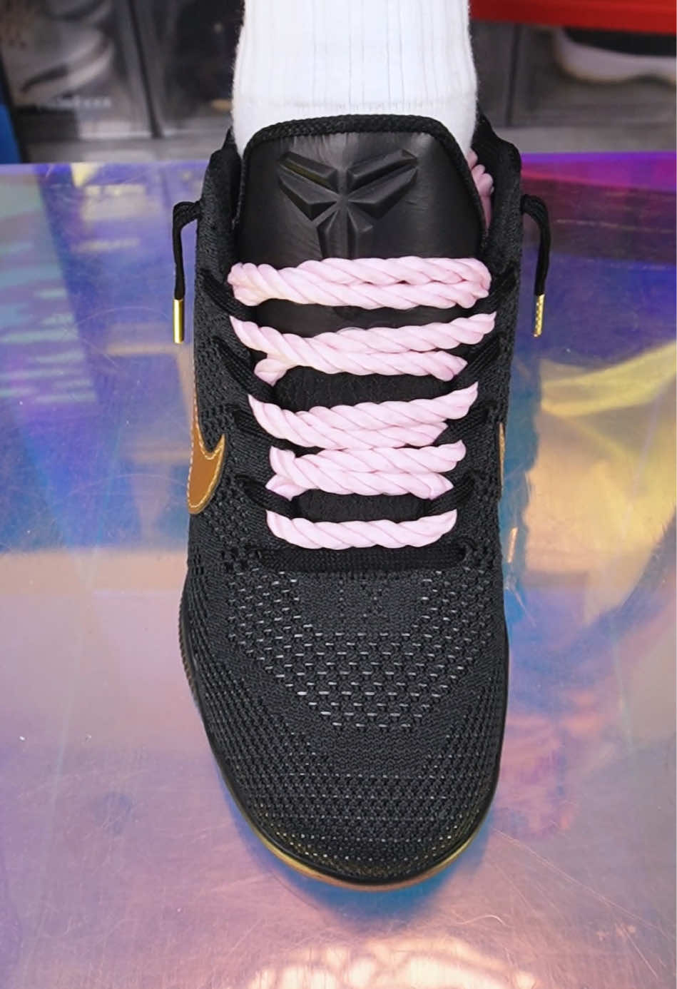 @Lacedsneaker