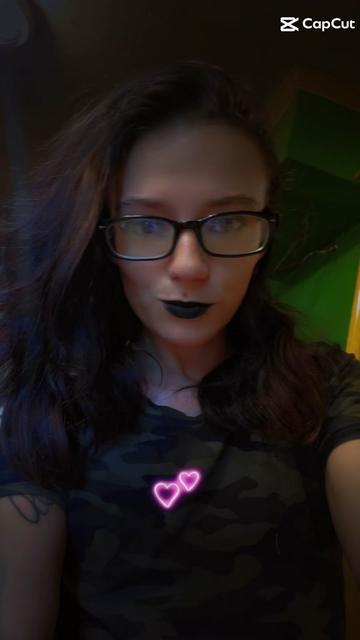@smokequeen0420