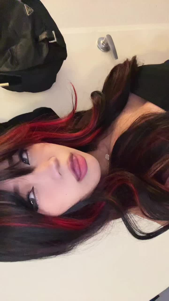 @vee