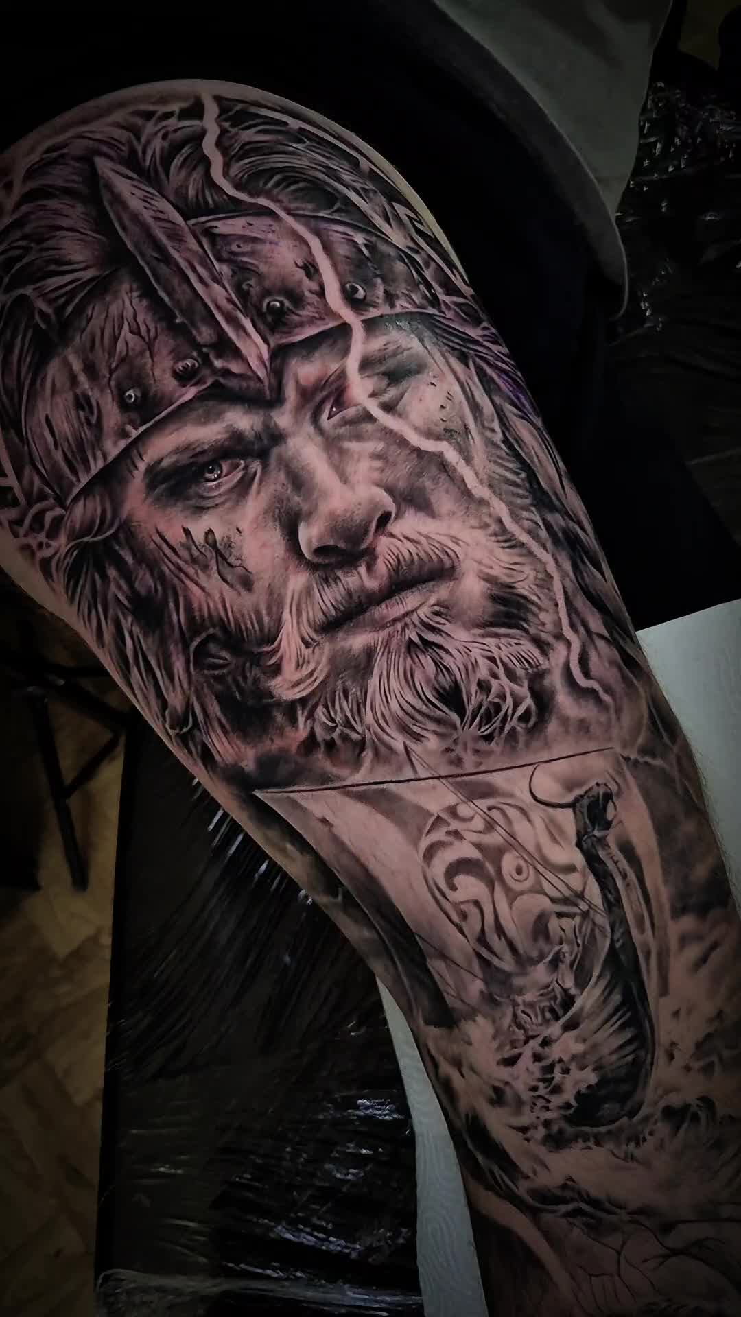 @Lozyoungtattoo