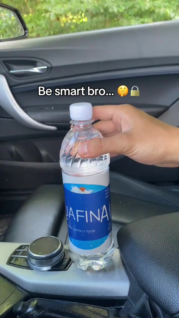 @AquaHide™