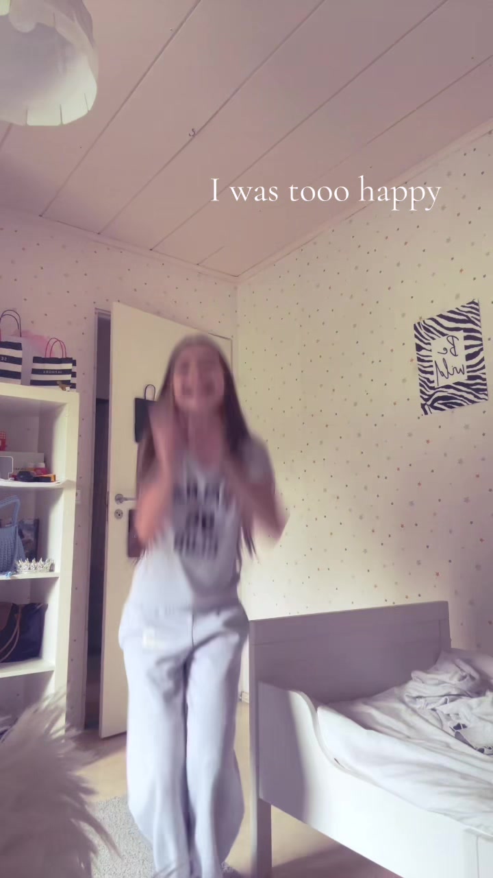 @inst:Mrs_Smith_Daria