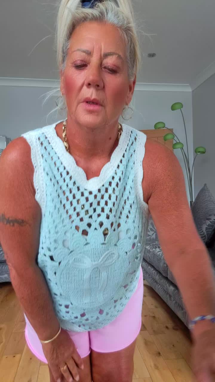 @Adele Teale560