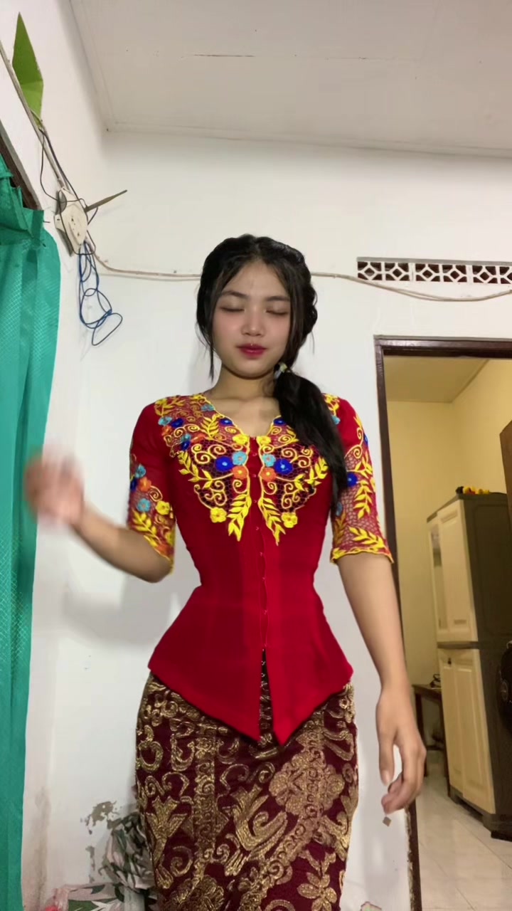 @Eka