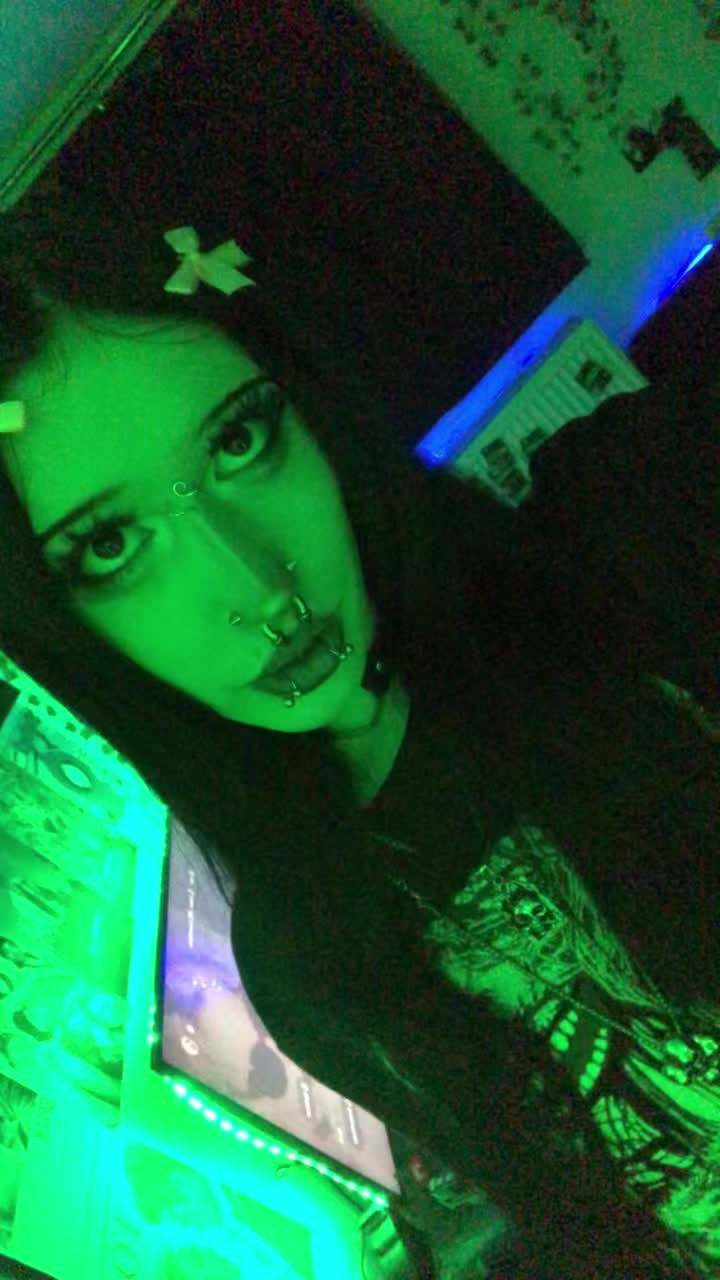 @_rotten.vampire_