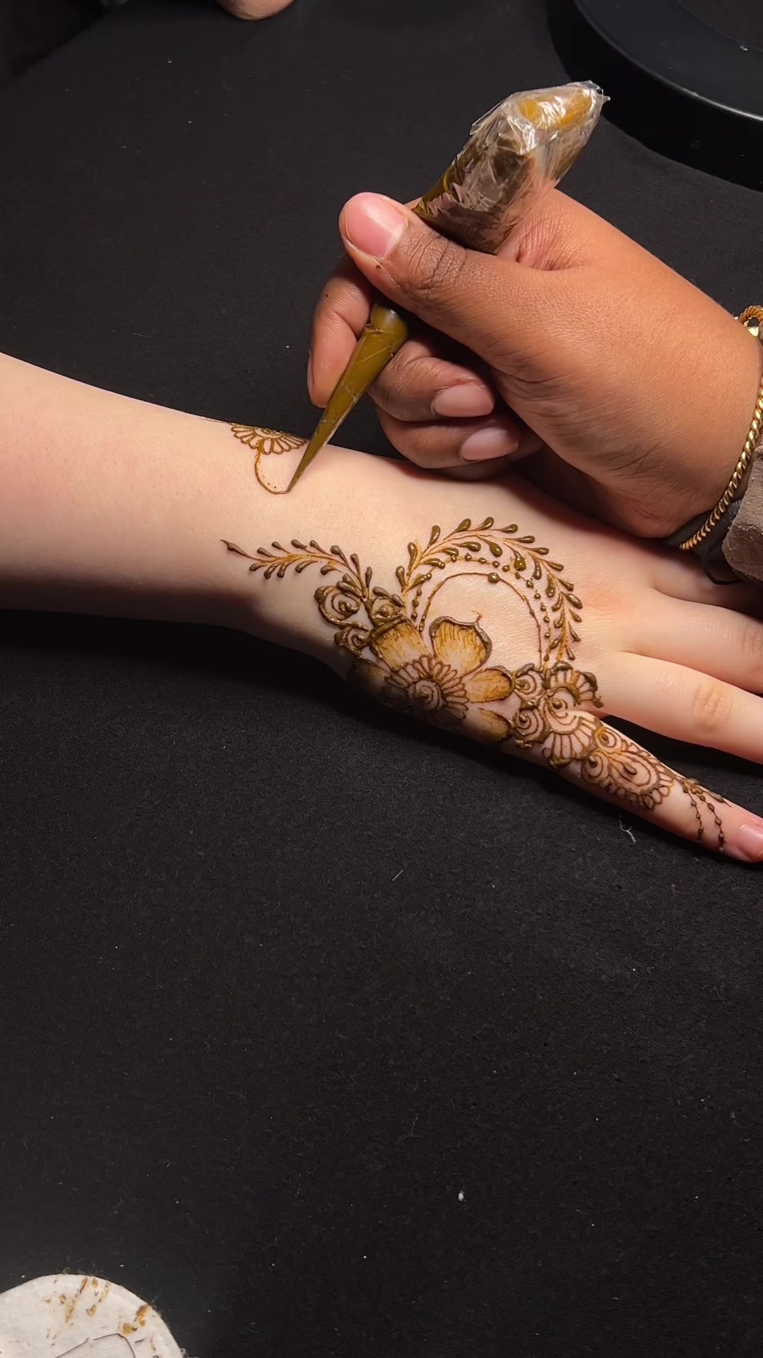 @Henna | Halal brows -Göteborg