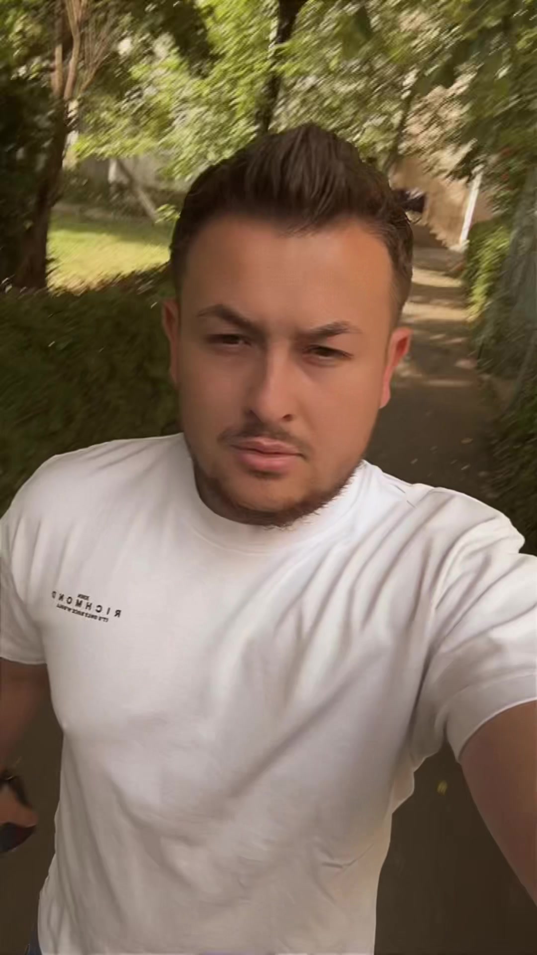 @Clau Tuș