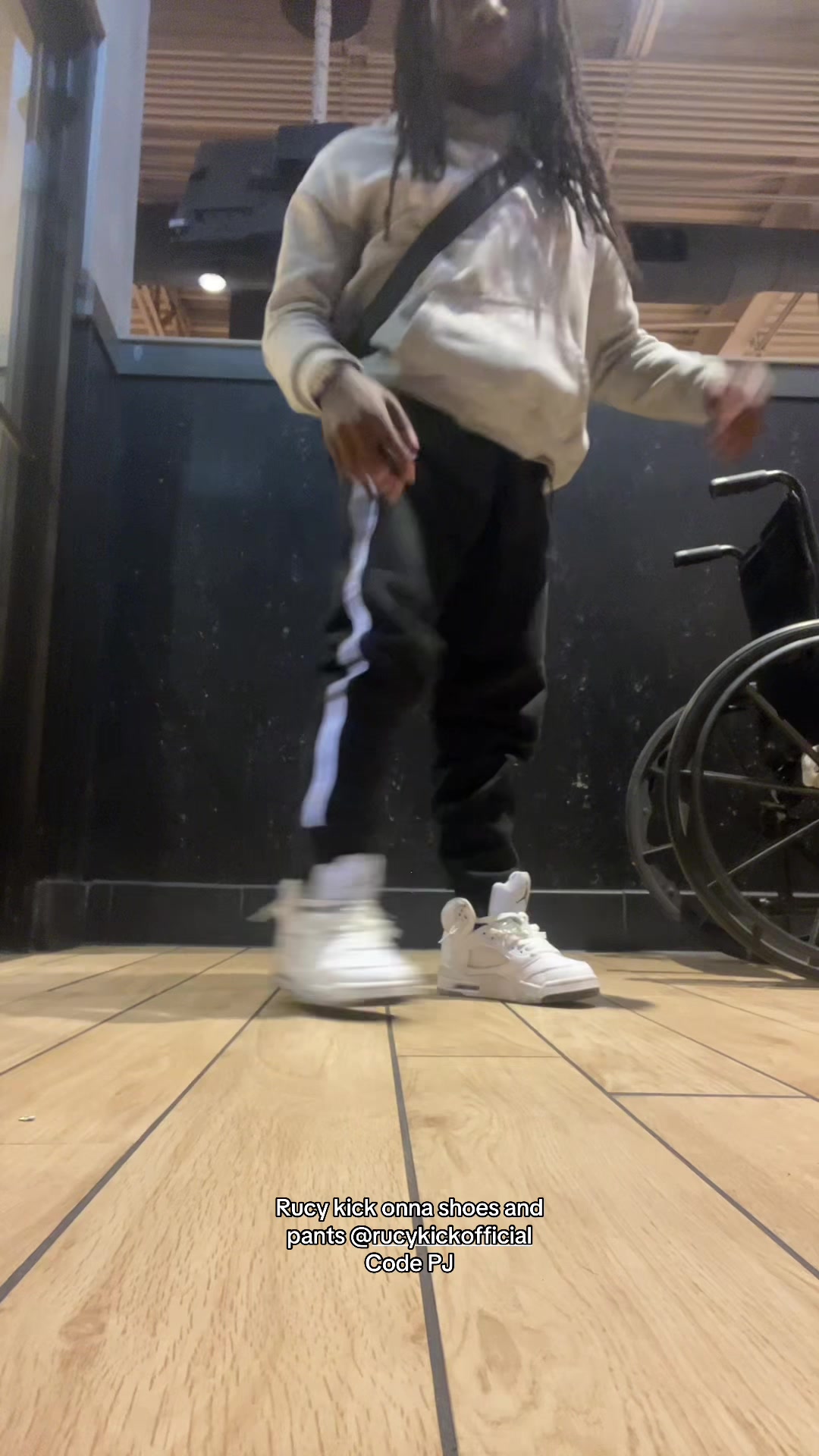 @PJ