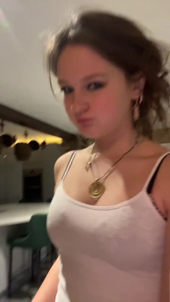 @EdenD33zNut5