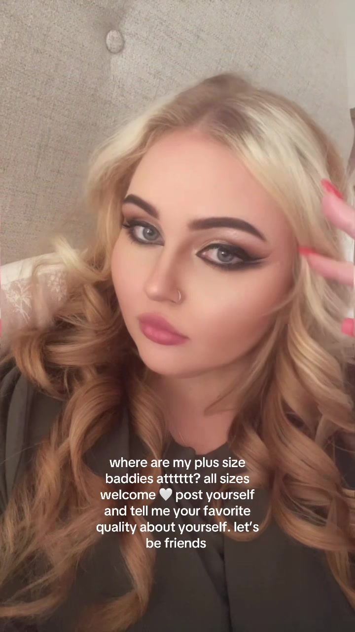 @macyzworld