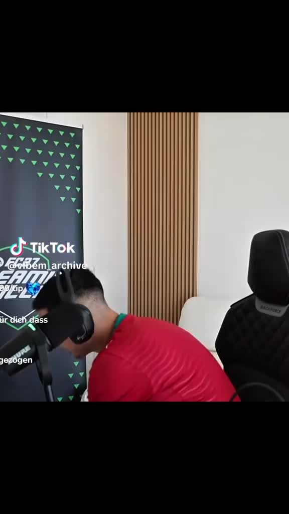 @Random4t4