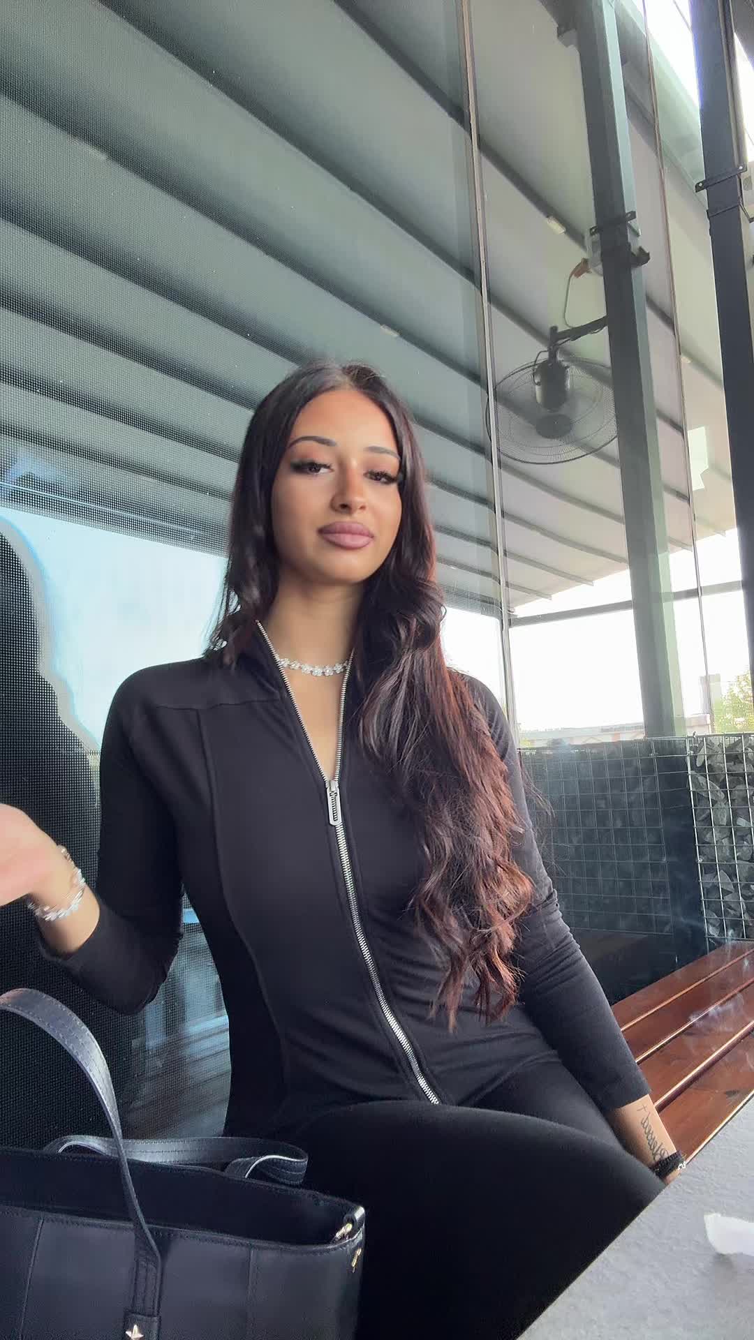 @777avmm