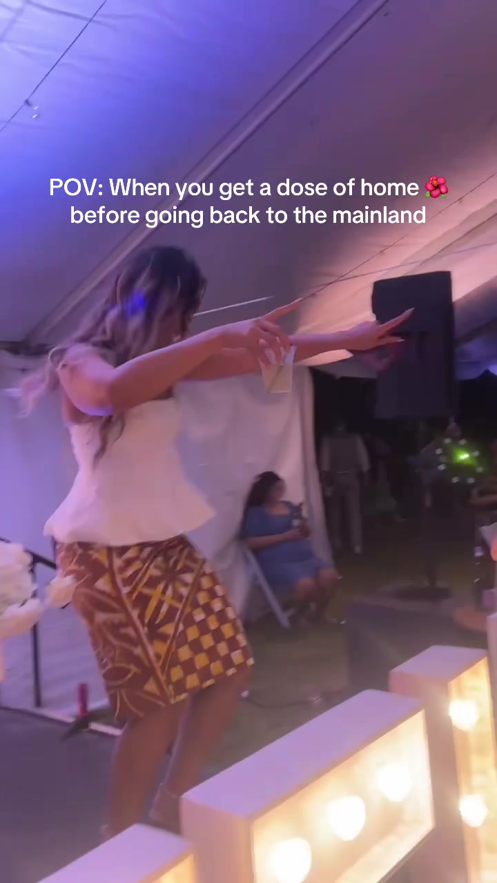 @Selena