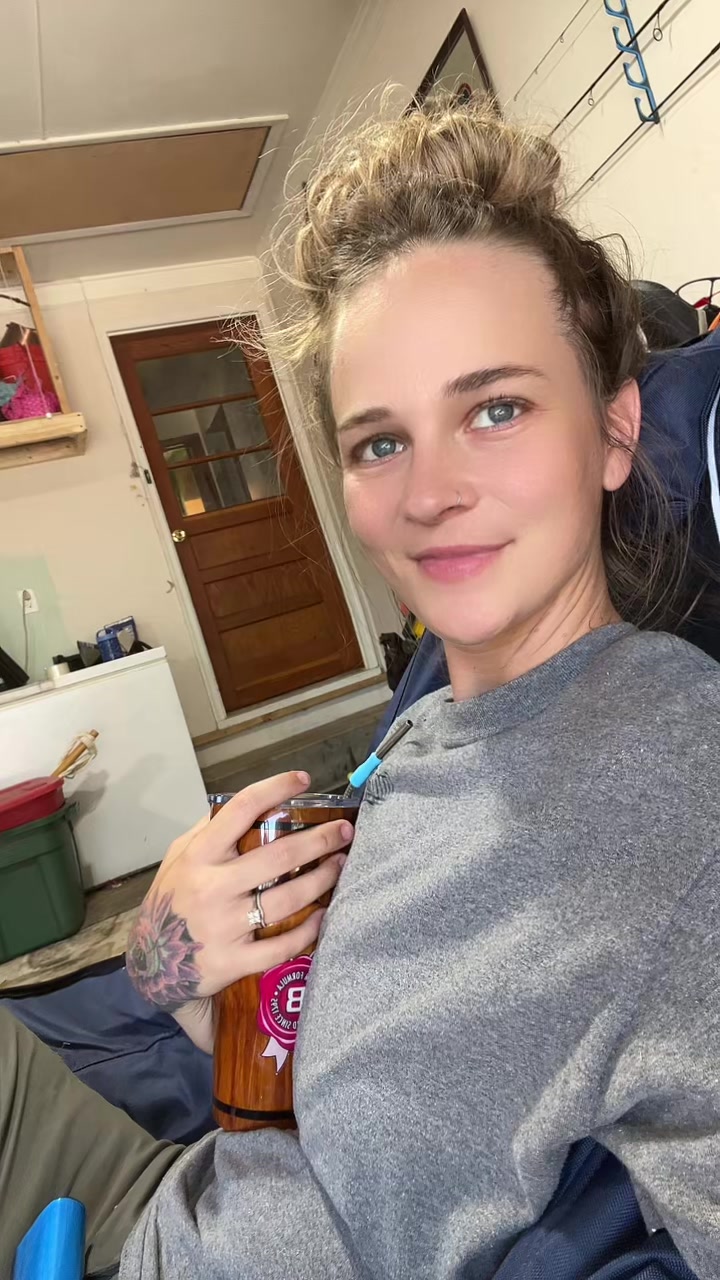 @Mama-llama
