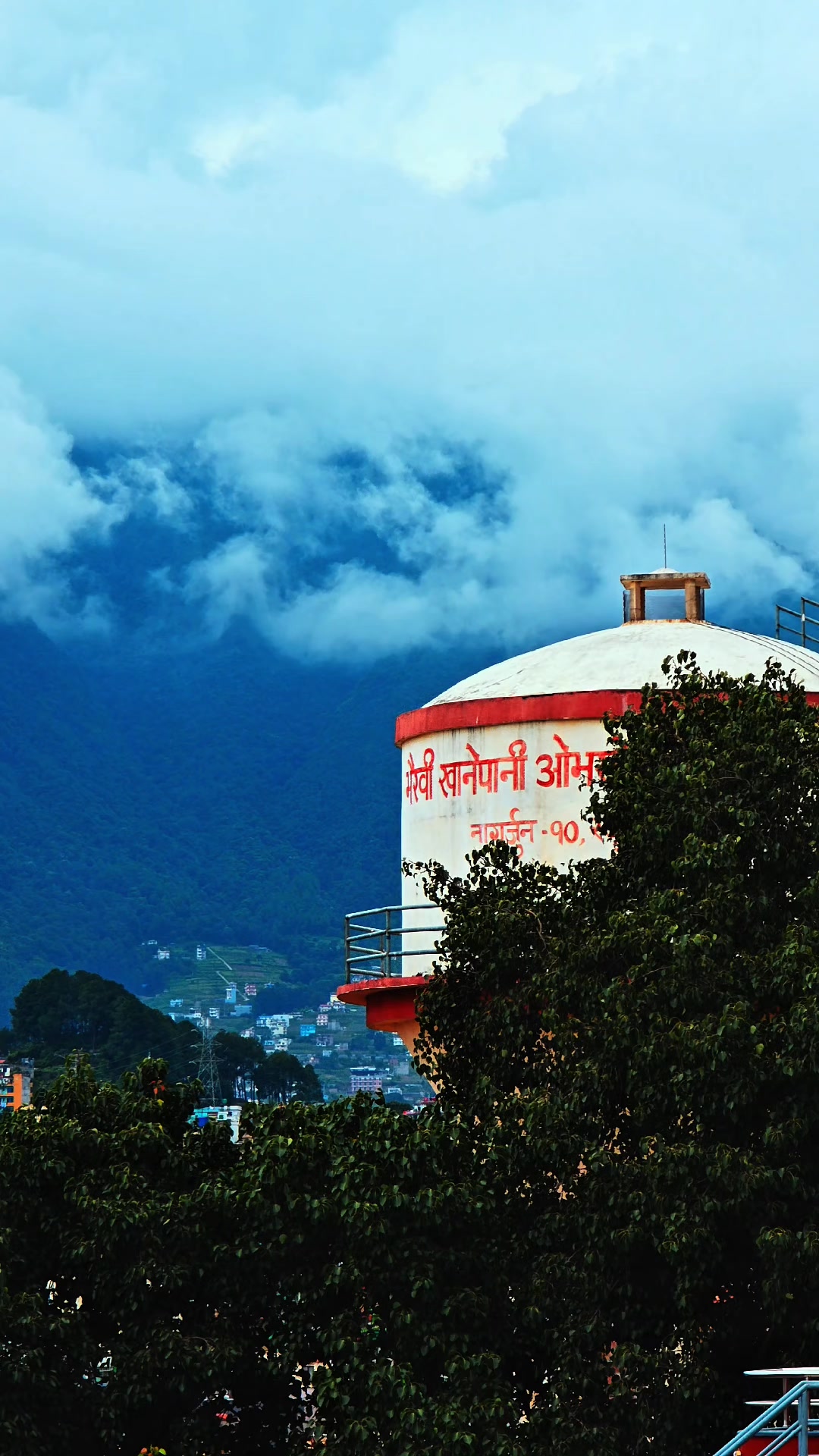 @Santosh Mahat