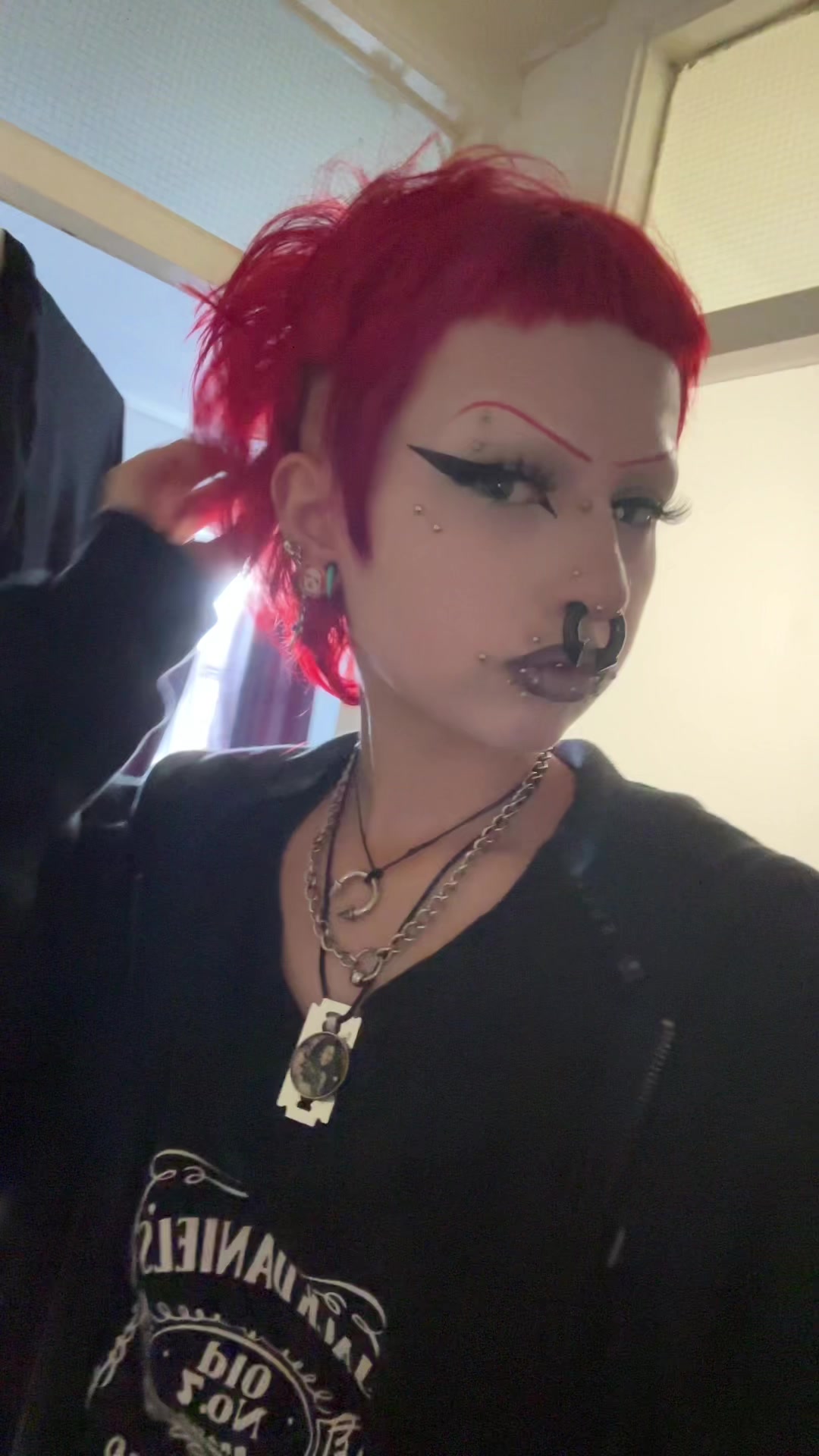 @☢︎