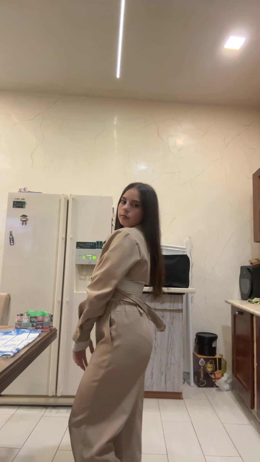 @𝓡