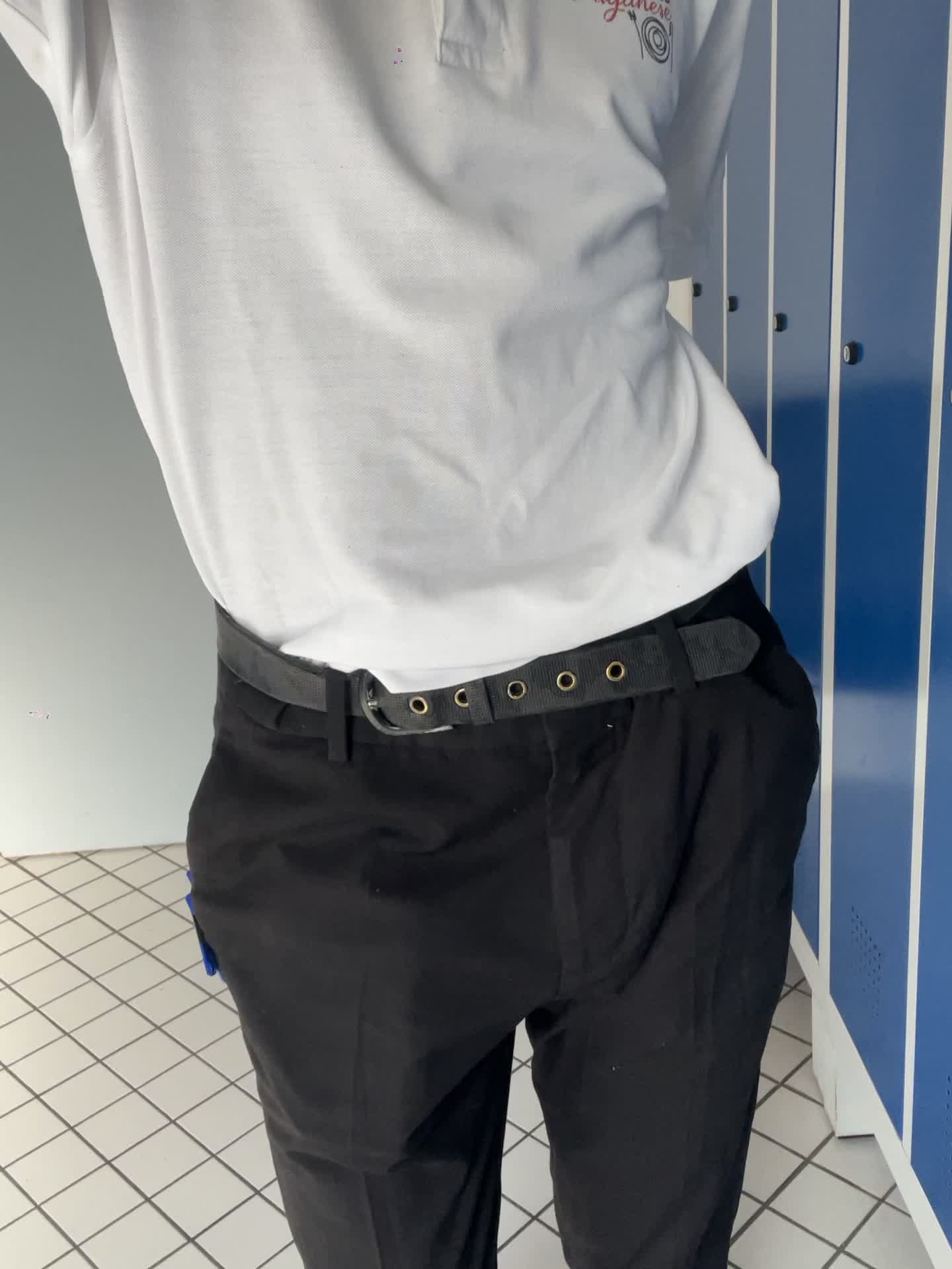 @Sharky_UwU9🇨🇭