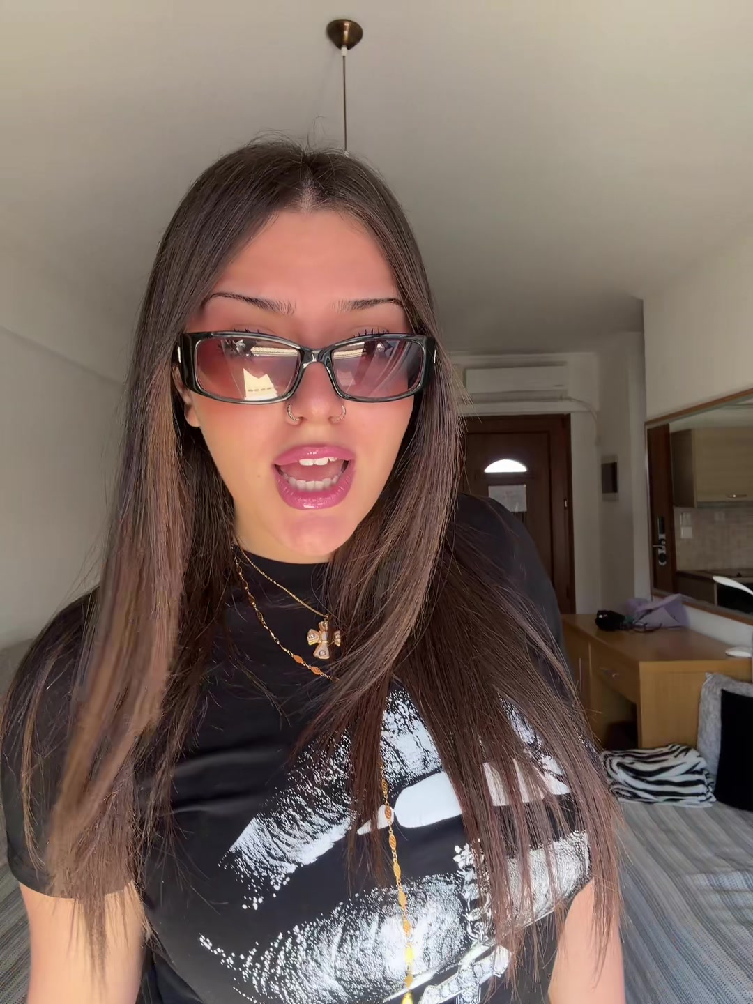 @eleni