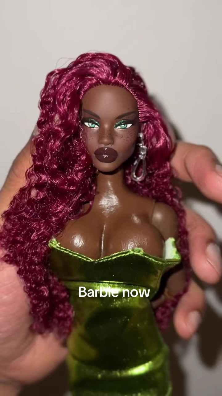 @AFTER2AM.dolls