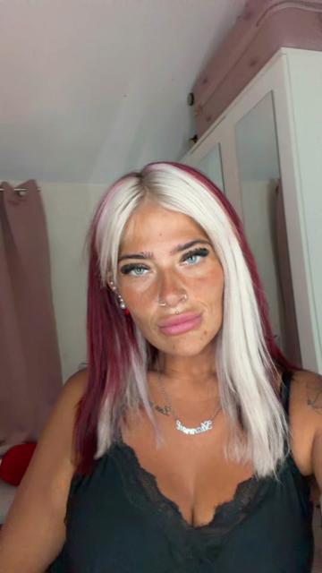 @Shannonpaige🍒🧿