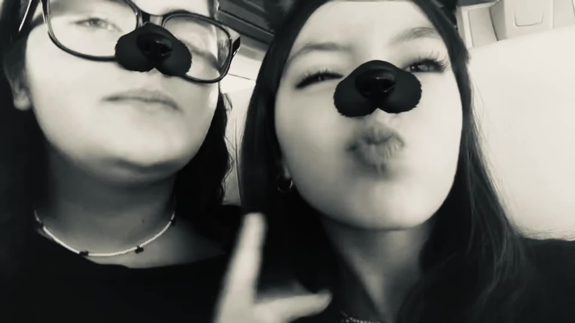 @vivii_spamm
