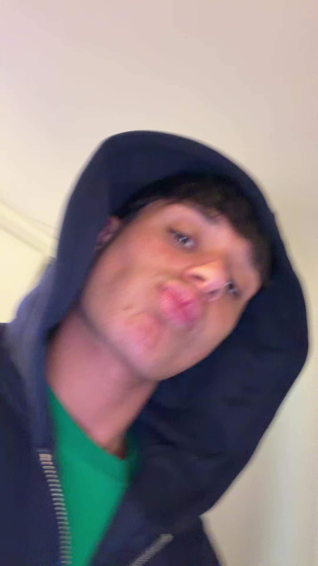 @AM🧛🏼