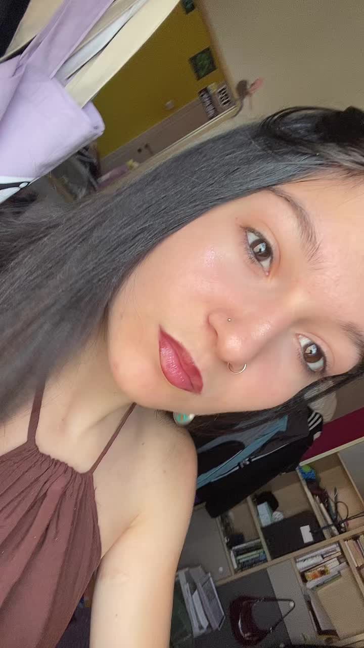 @👩🏻