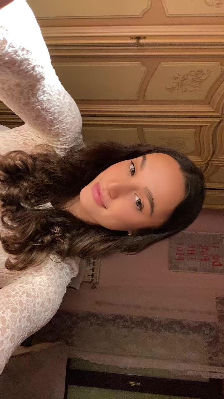 @allegra de rosa