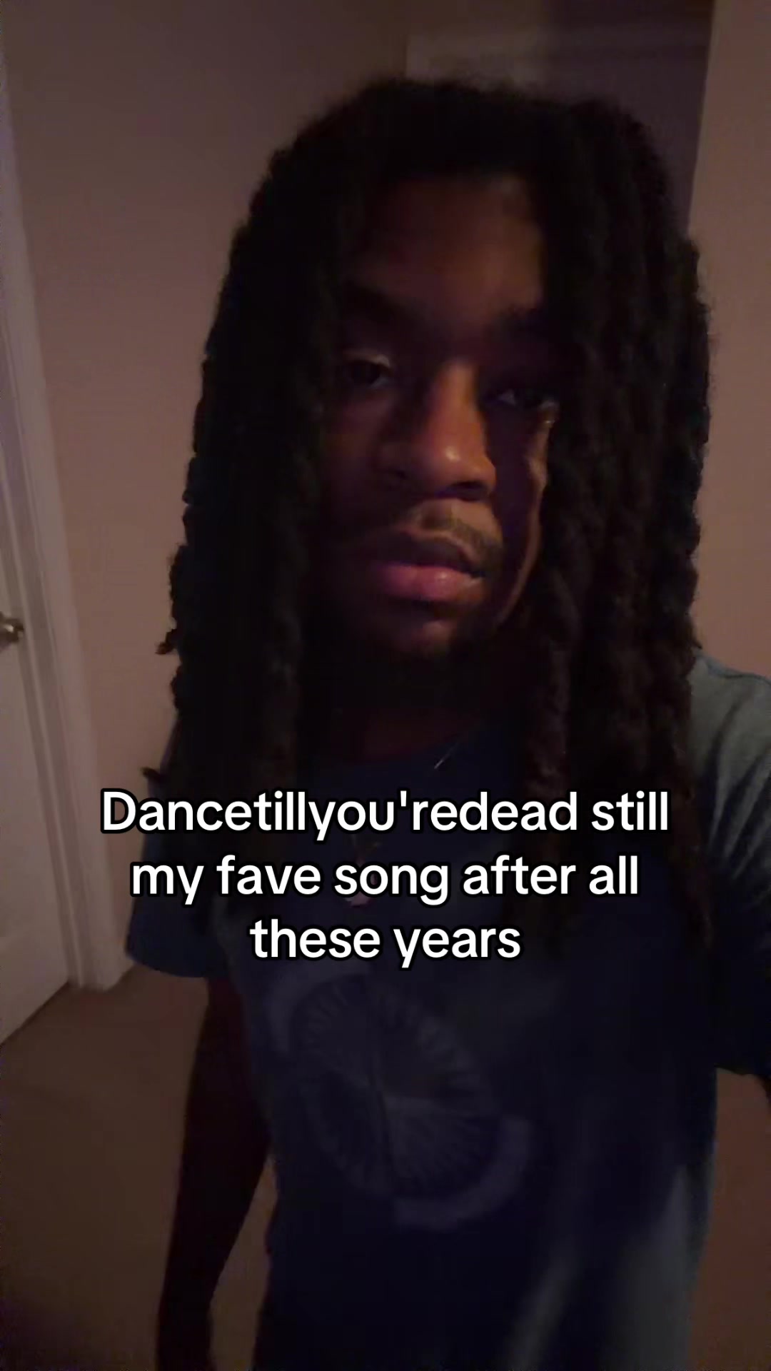 @👾