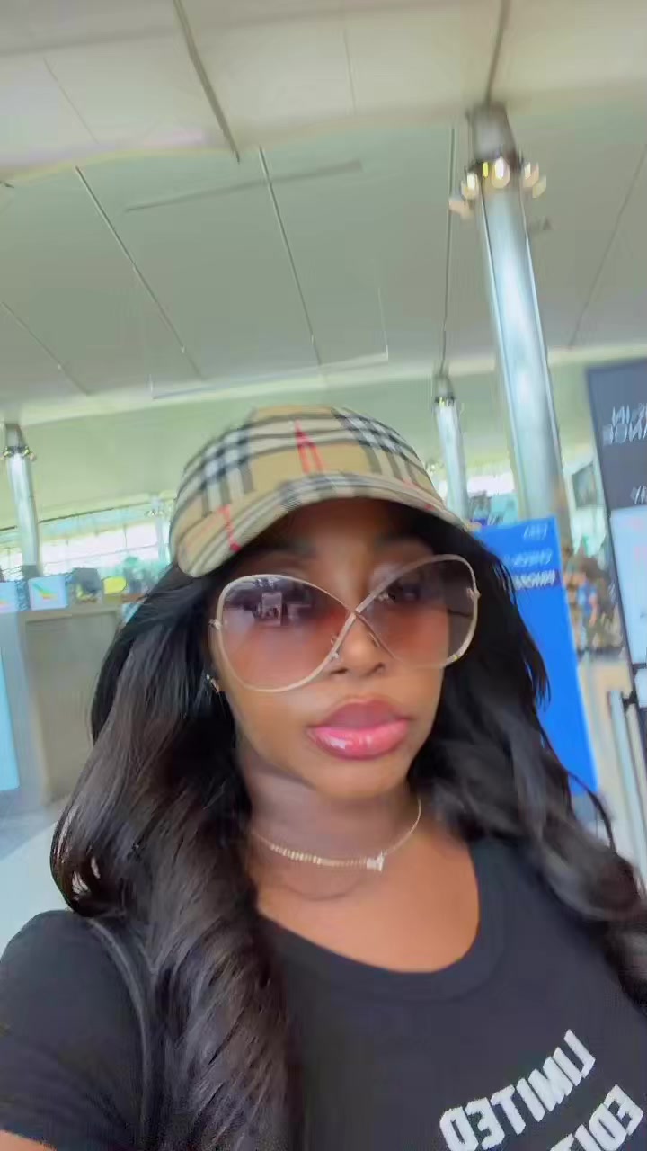 @HoneyMayNash