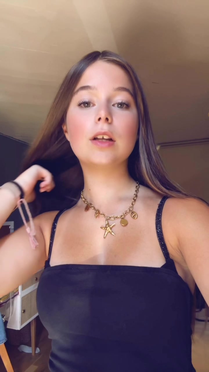 @𝒥.𝒹ℯℯ 🪭