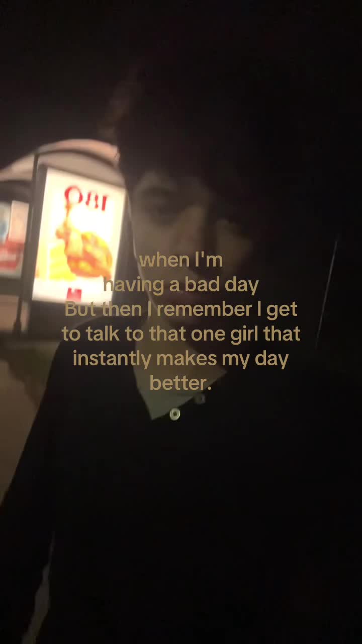 @(ᴇ ᴍ ɪ ʟ ʟ ɪ ᴏ)