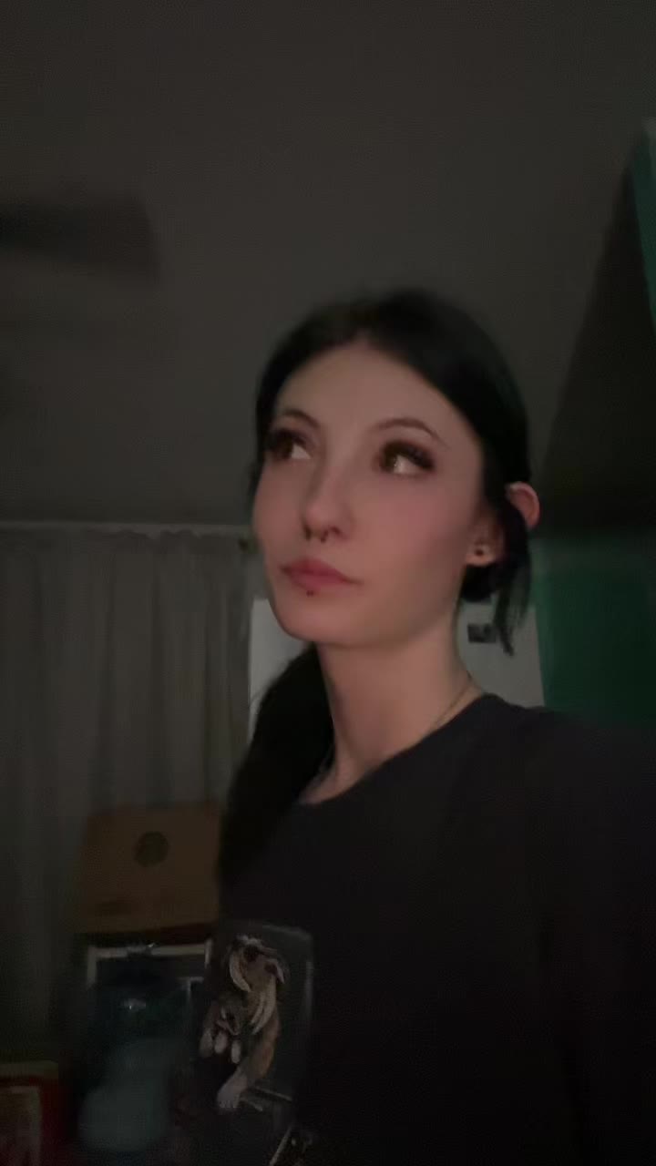 @<3